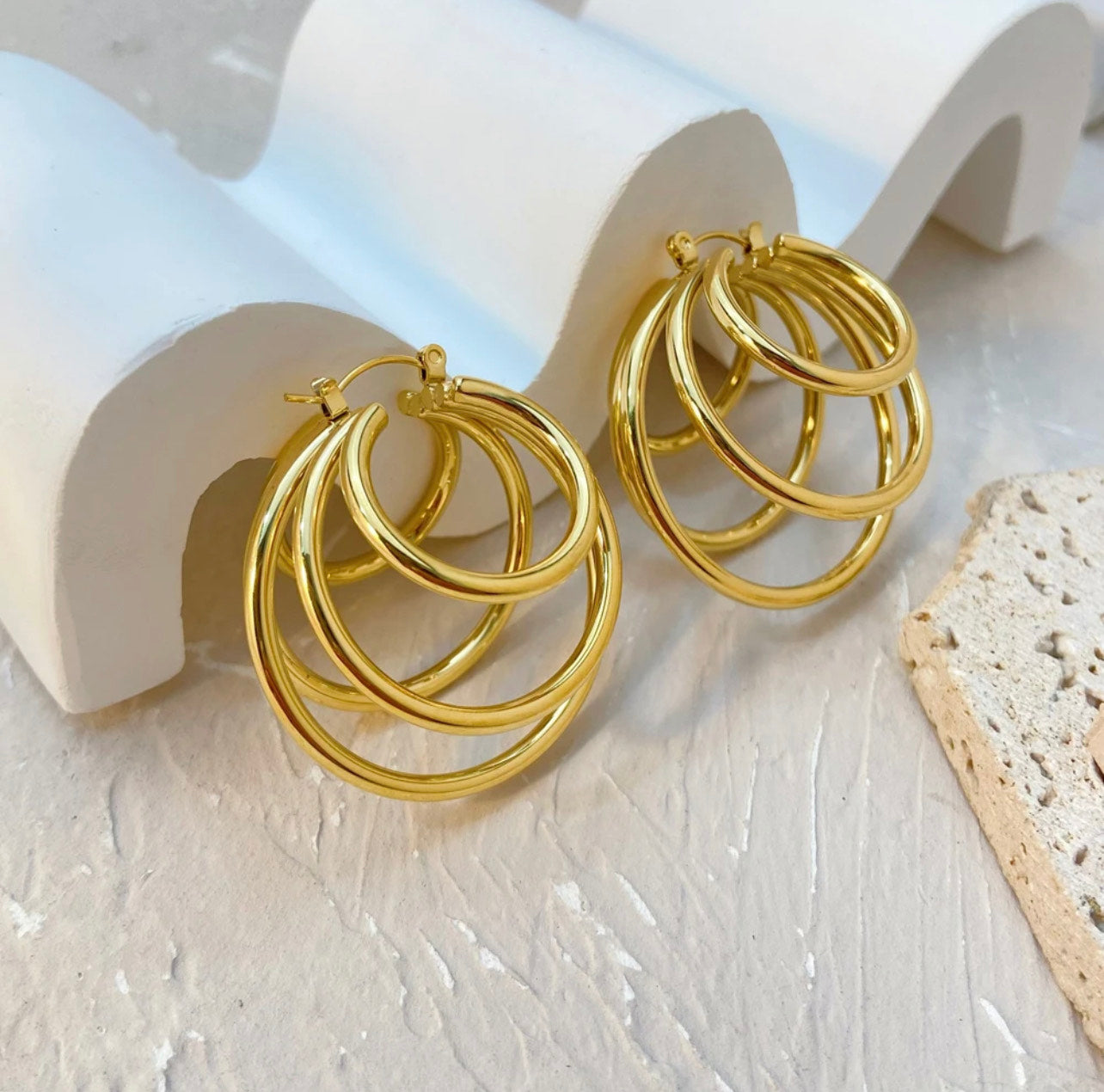 Elegance Dangles Earring